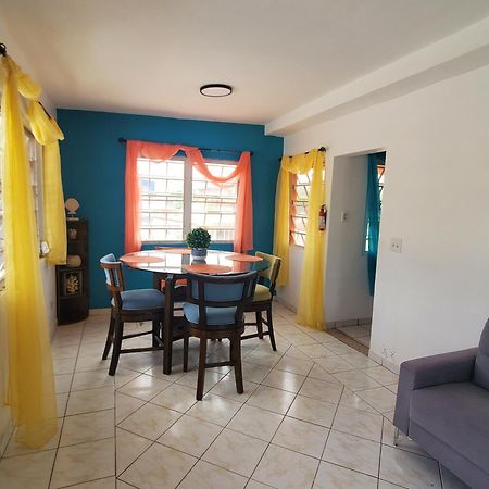 Cozy Cute Home 2Nd Floor Pay At The Property And We Have Many Method Of Payments Just Ask Us Fajardo Chambre photo