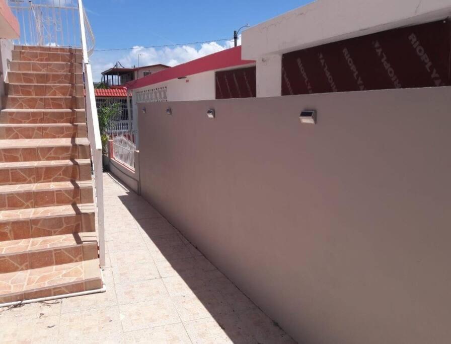Cozy Cute Home 2Nd Floor Pay At The Property And We Have Many Method Of Payments Just Ask Us Fajardo Extérieur photo